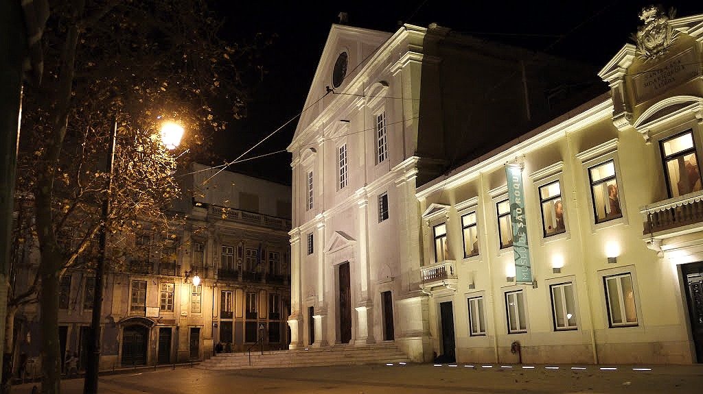 Monumento de Lisboa iluminado