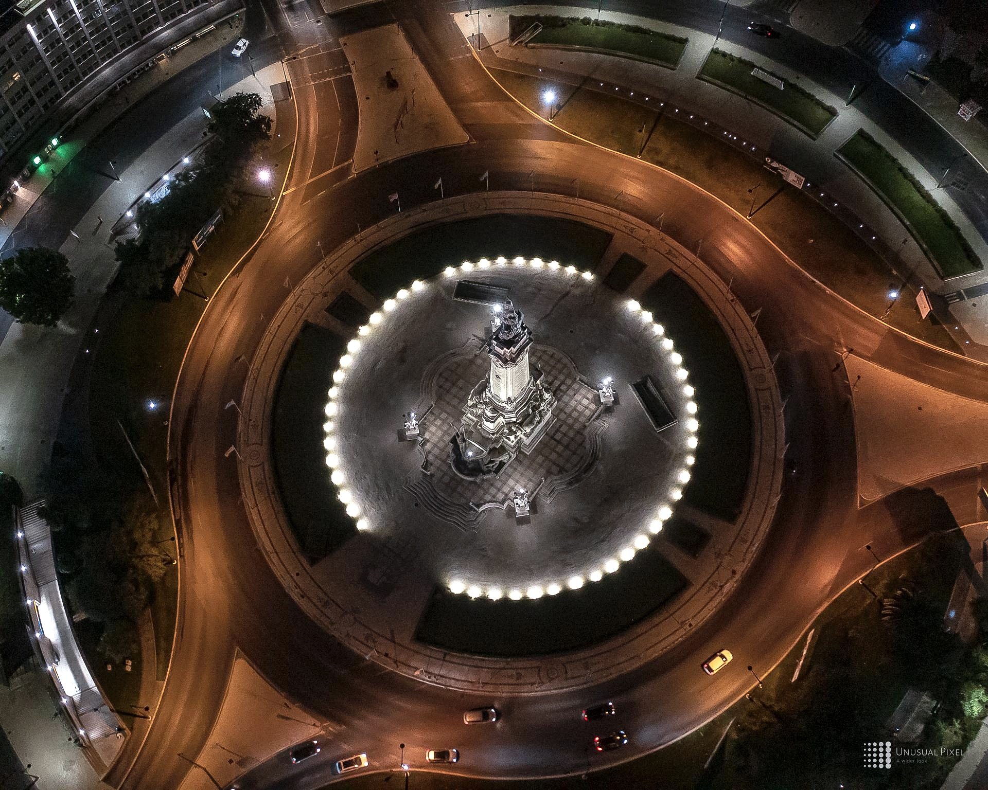 Rotunda Marquês de Pombal — anéis de cor